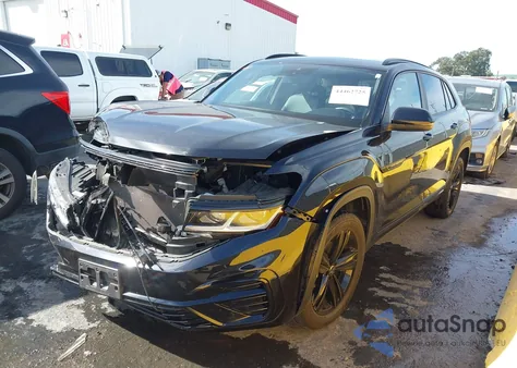 2023 Volkswagen Atlas Cross Sport 2.0T Sel R-Line Black z USA, uszkodzony, nr VIN 1V2SC2CA3PC226802